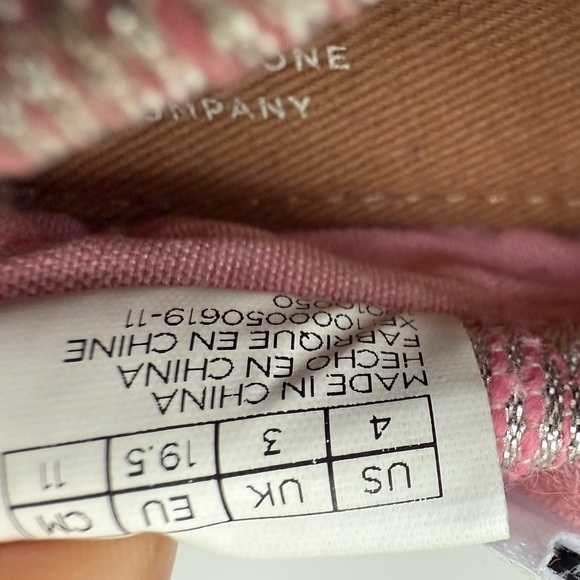 TOMS Baby Pink and Multi-Color 2 Pair Shoes Set Baby US4 - Picture 6 of 7